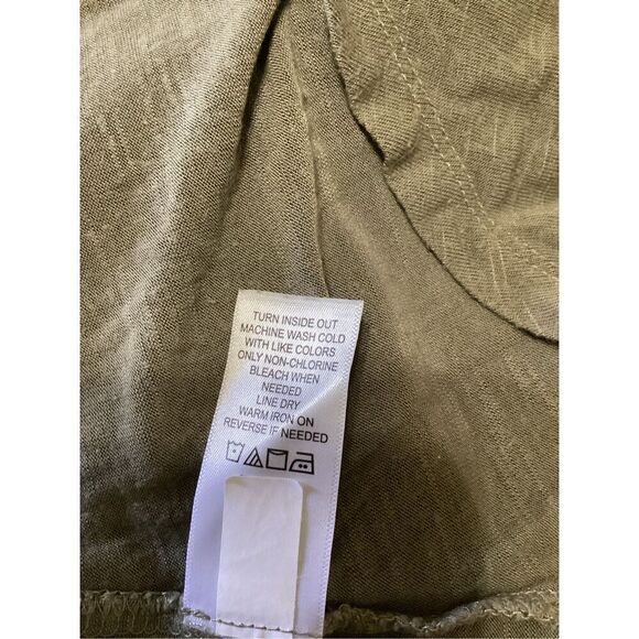 Maurices Olive 24/7 Solid Cut Out Neck Tee Shirt M - Picture 4 of 5